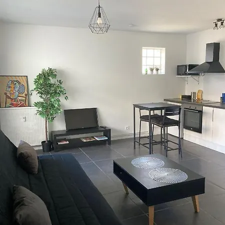 Le Pratik - Parking - Terrasse - Vallier Catane * غرونوبل